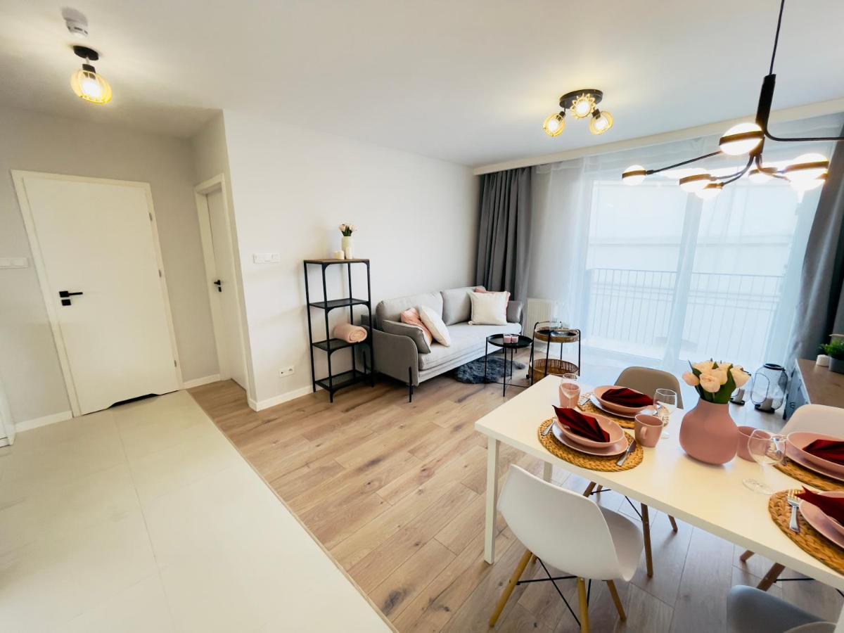 Apartment Golden Tobaco By Aparo - Winda, Lozeczko, Balkon, Atlas Arena, Zoo, Aquapark, Piotrkowska, Park, Dworzec Pkp, Ekspres Do Kawy *